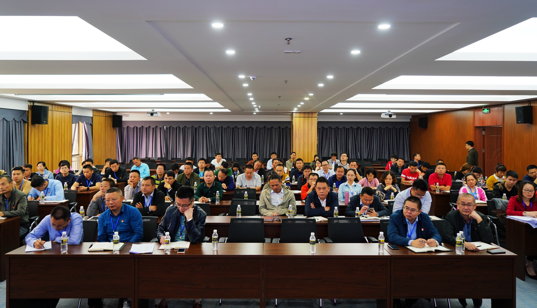 28圈官网-不凡成绩非凡,相信品牌的实力