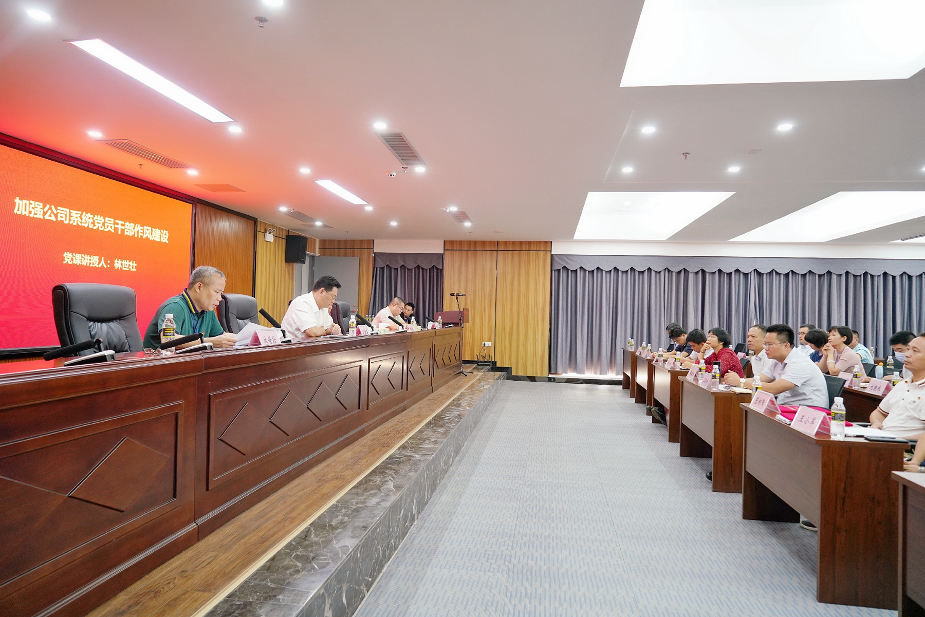 28圈官网-不凡成绩非凡,相信品牌的实力